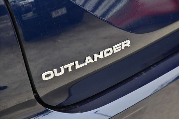 2024 Mitsubishi Outlander PHEV Exceed ZM