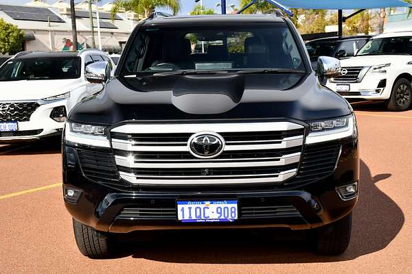2023 Toyota Landcruiser Sahara FJA300R
