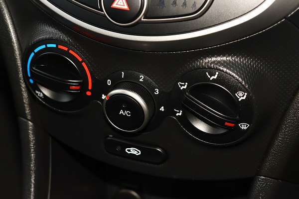 2018 Hyundai Accent Sport RB6