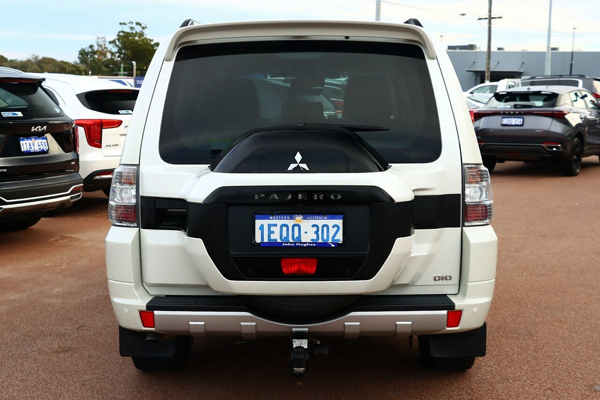 2014 Mitsubishi Pajero GLS NX