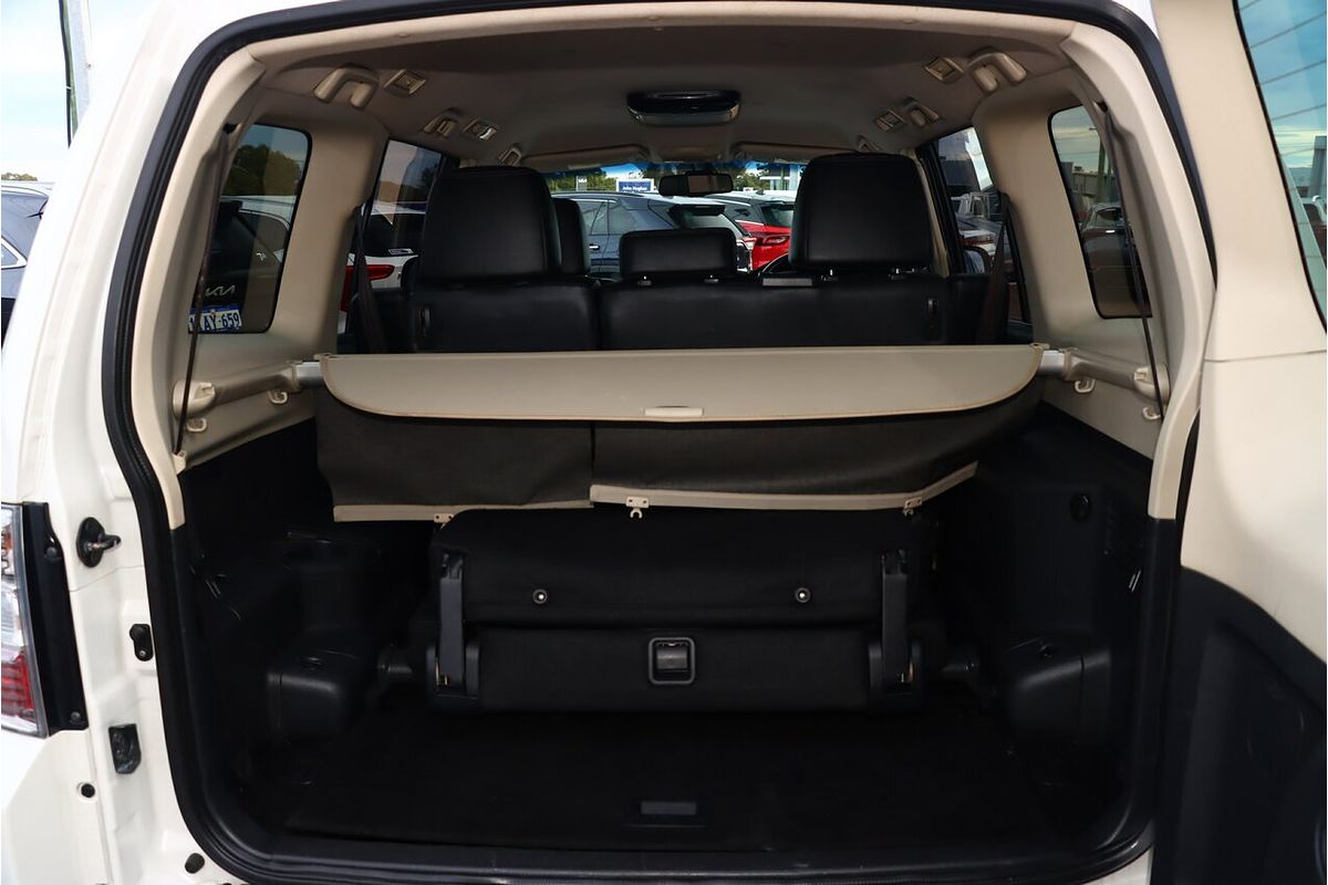 2014 Mitsubishi Pajero GLS NX