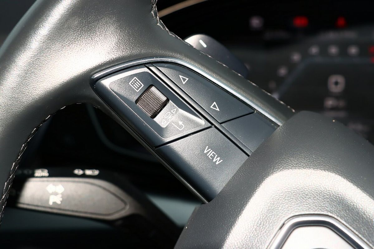 2022 Audi Q5 45 TFSI FY