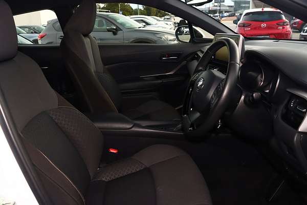 2023 Toyota C-HR GXL NGX10R