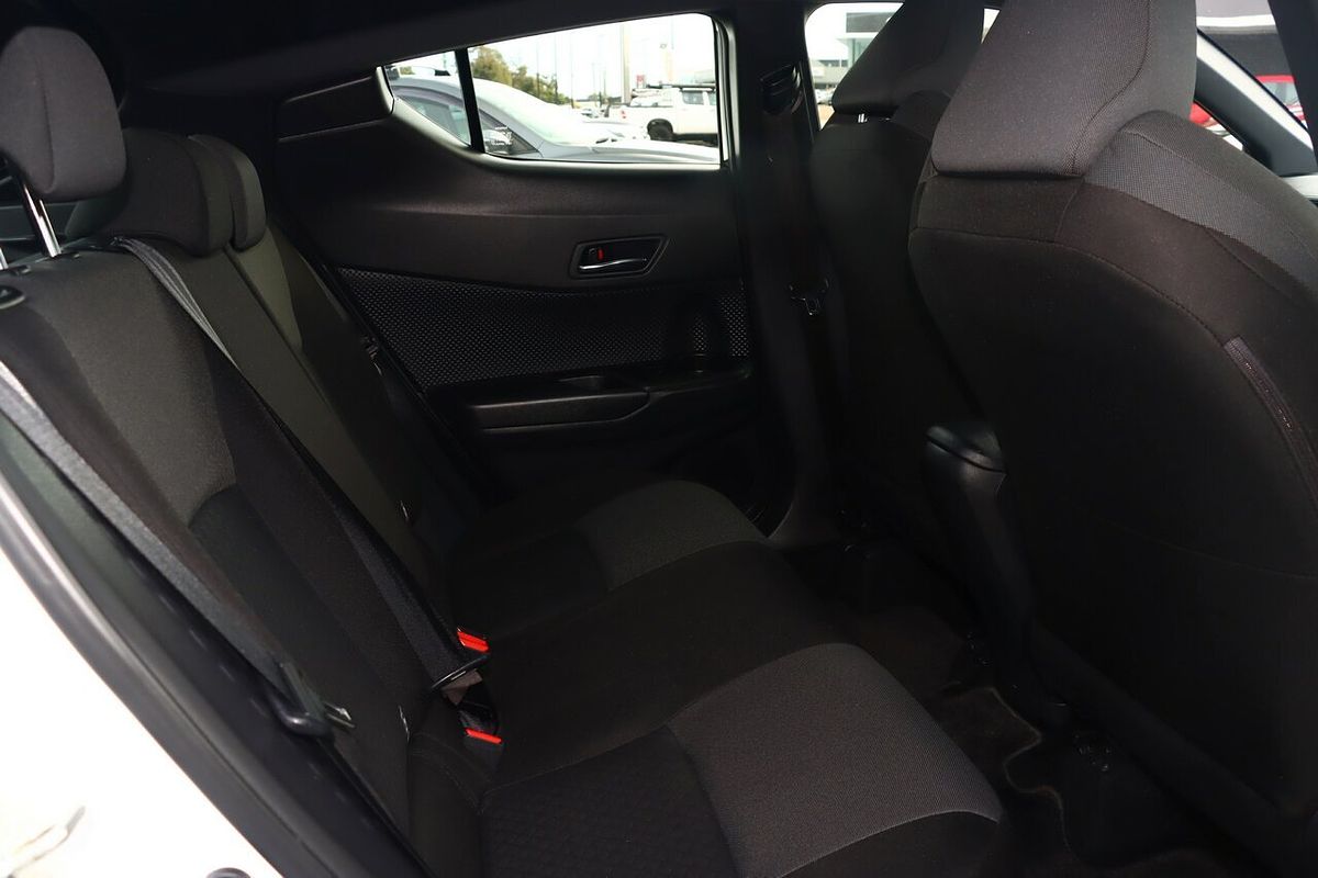 2023 Toyota C-HR GXL NGX10R