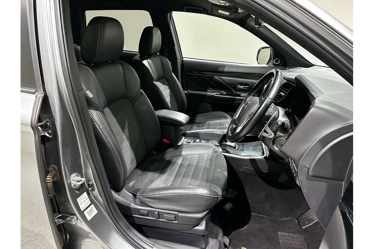 2021 Mitsubishi Outlander PHEV GSR ZL