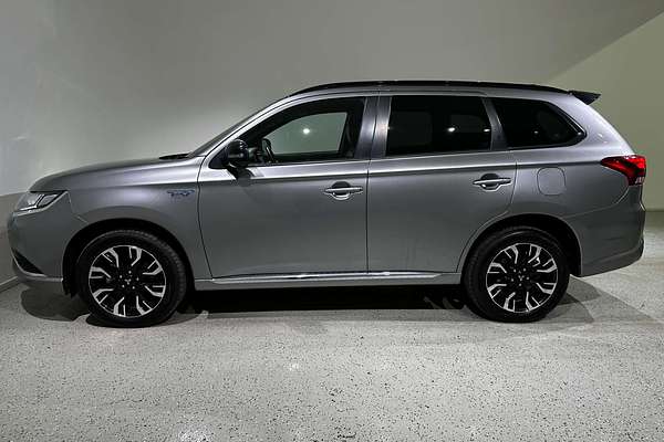 2021 Mitsubishi Outlander PHEV GSR ZL