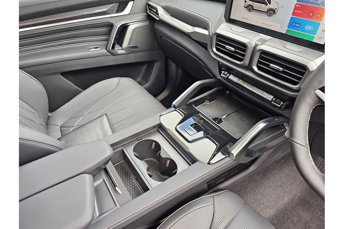 2025 LDV D90 Executive SV9A