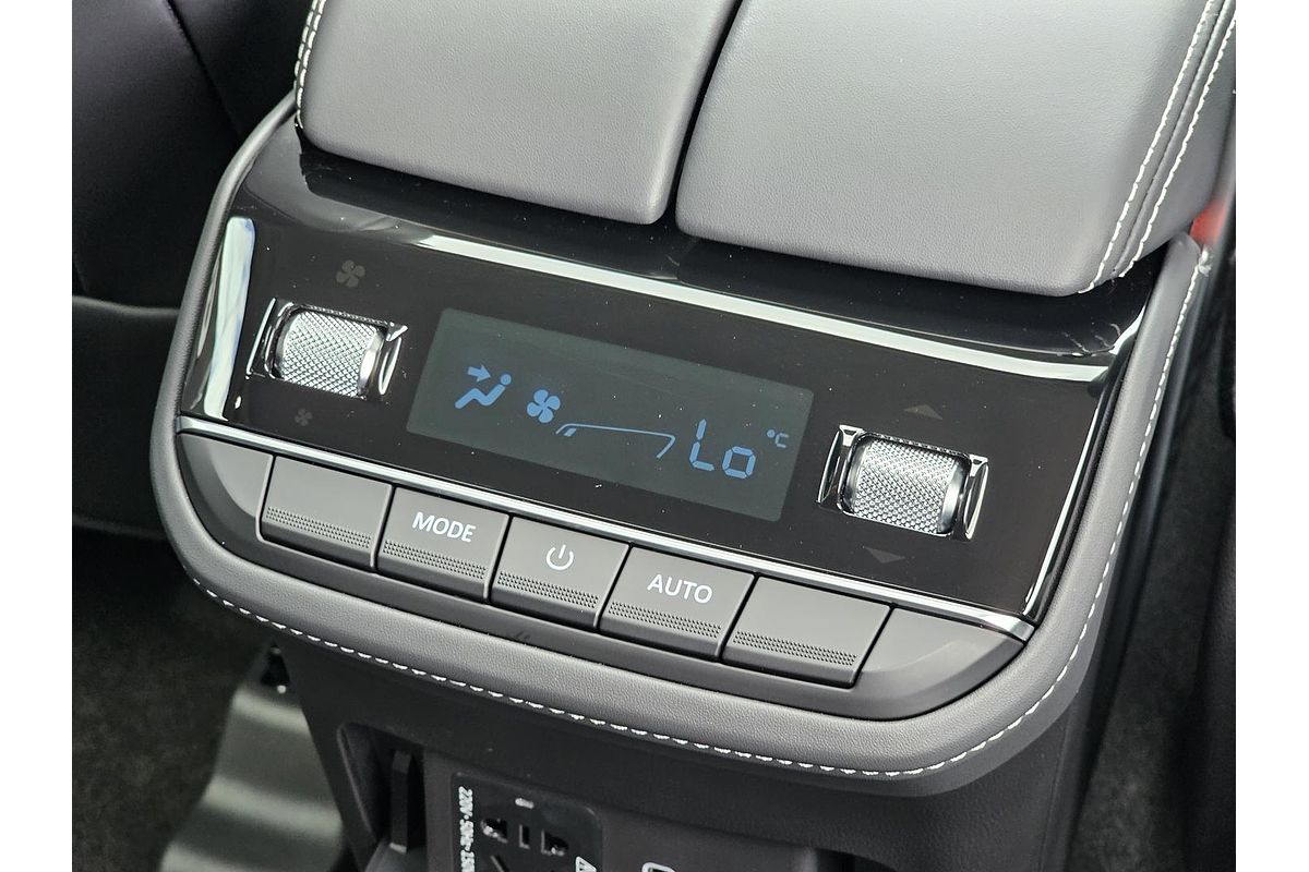 2025 LDV D90 Executive SV9A