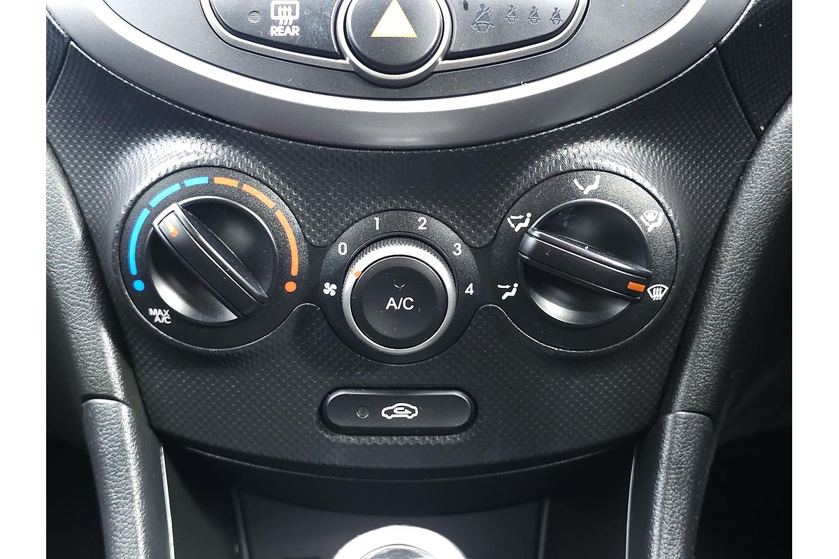 2018 Hyundai Accent Sport RB6