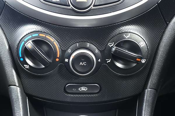2018 Hyundai Accent Sport RB6