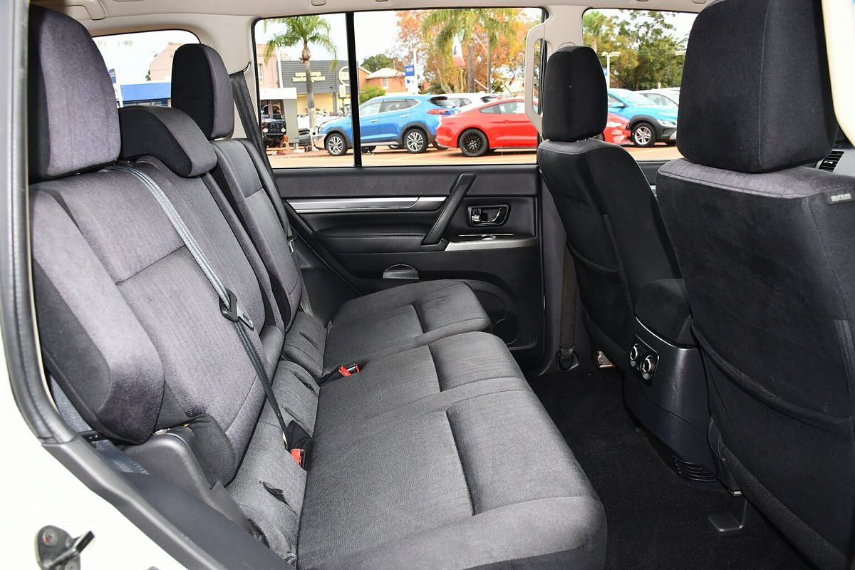 2021 Mitsubishi Pajero GLX Final Edition NX
