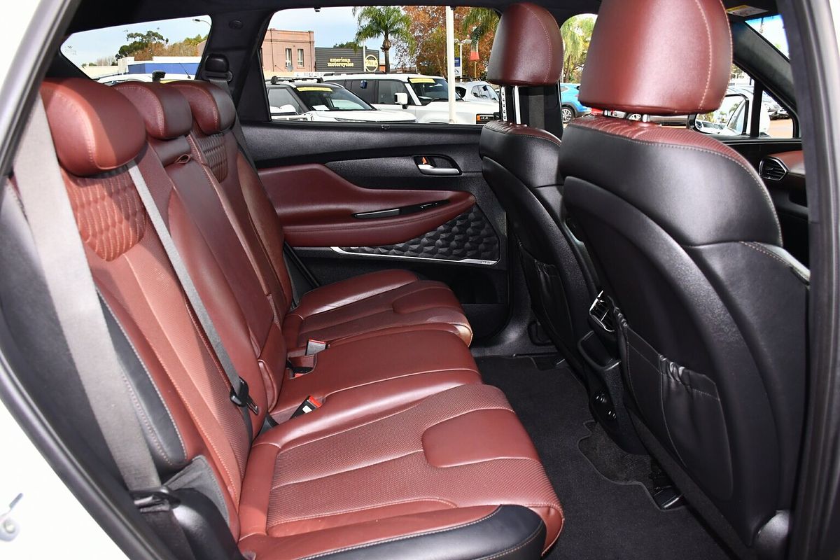 2020 Hyundai Santa Fe Highlander TM.2