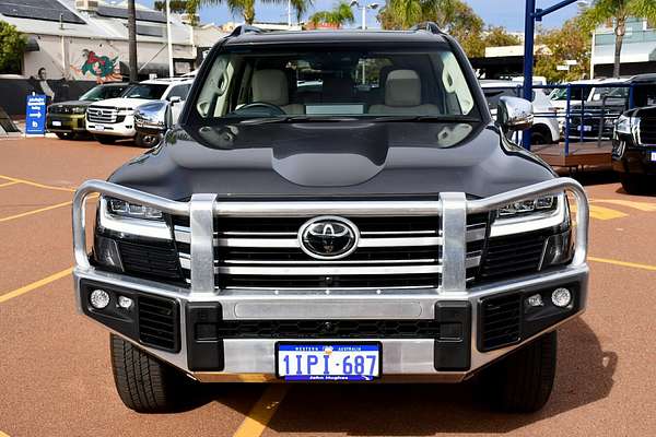 2024 Toyota Landcruiser Sahara FJA300R