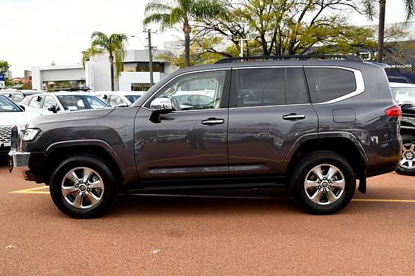 2024 Toyota Landcruiser Sahara FJA300R