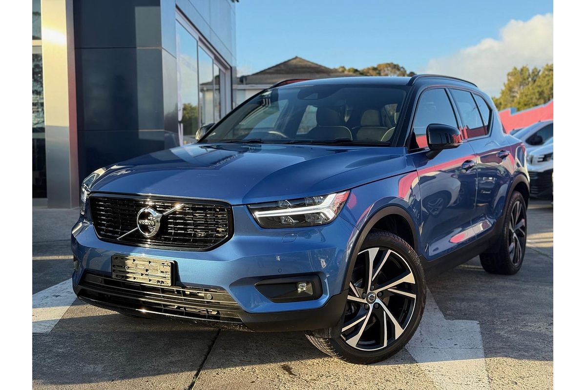 2019 Volvo XC40 T5 R-Design