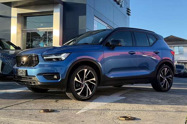 2019 Volvo XC40 T5 R-Design