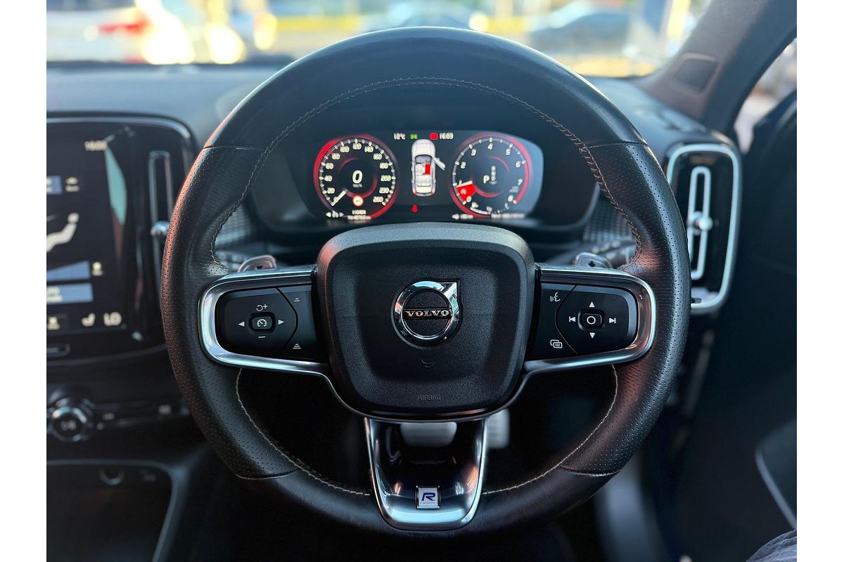 2019 Volvo XC40 T5 R-Design