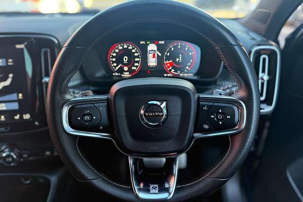 2019 Volvo XC40 T5 R-Design