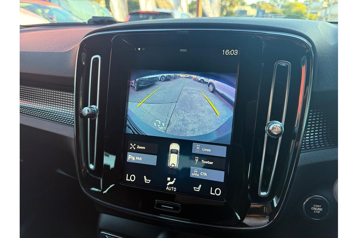 2019 Volvo XC40 T5 R-Design