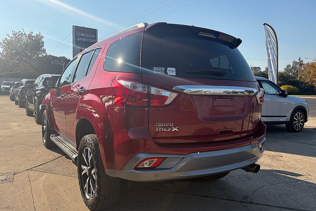 2020 Isuzu MU-X LS-T