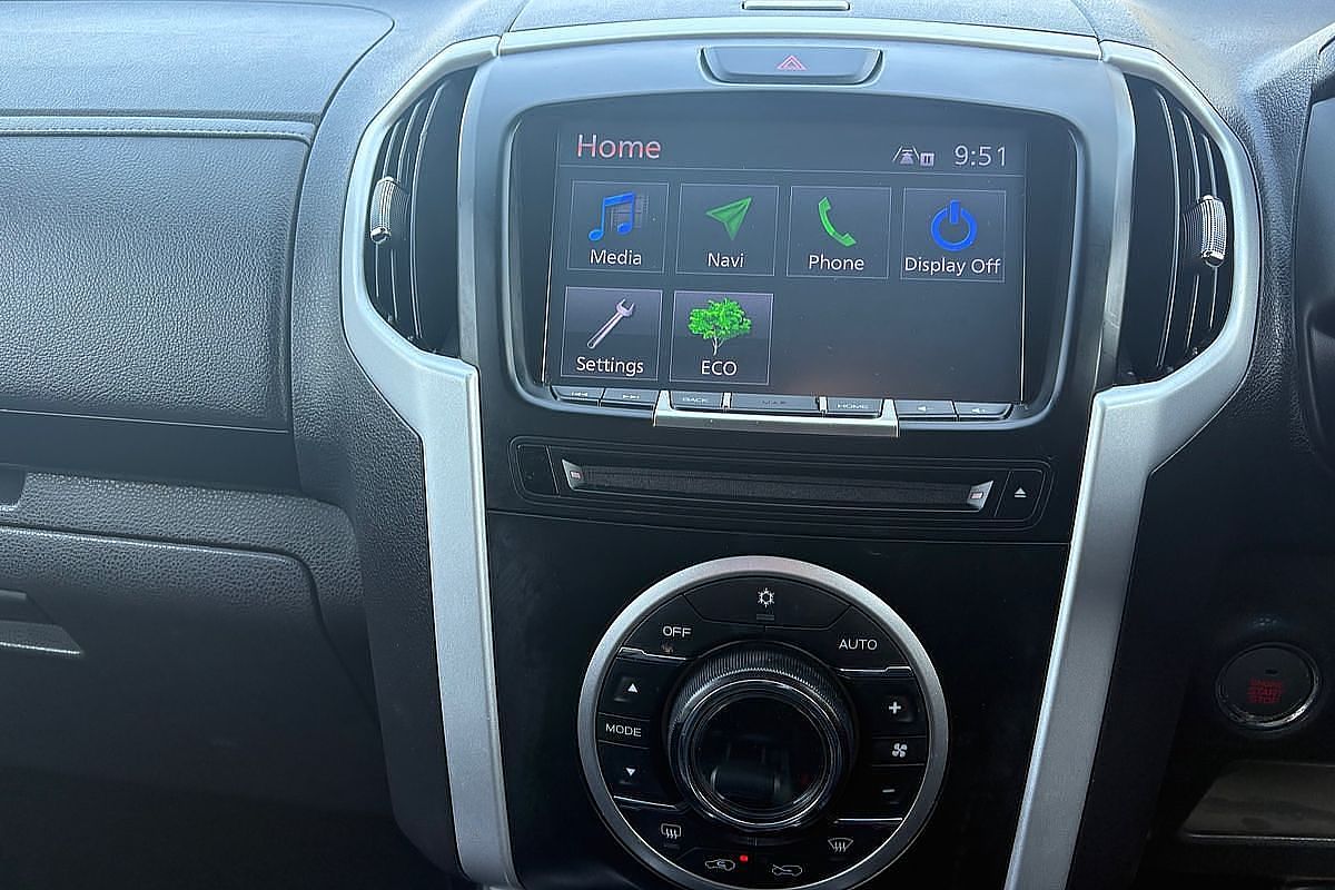 2020 Isuzu MU-X LS-T