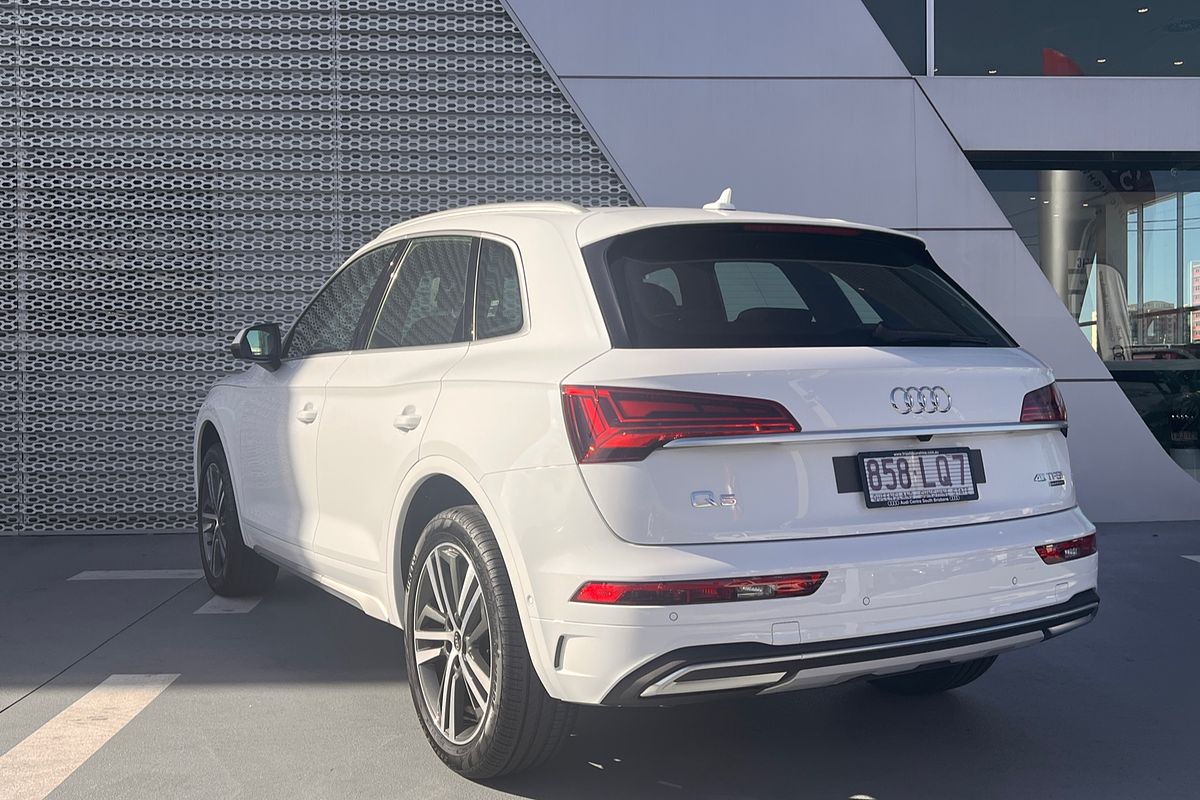 2024 Audi Q5 45 TFSI Sport FY