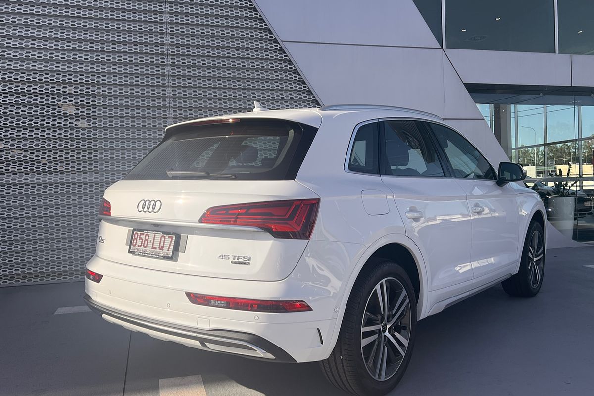 2024 Audi Q5 45 TFSI Sport FY