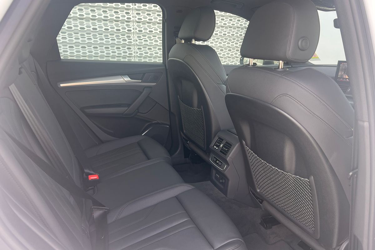 2024 Audi Q5 45 TFSI Sport FY