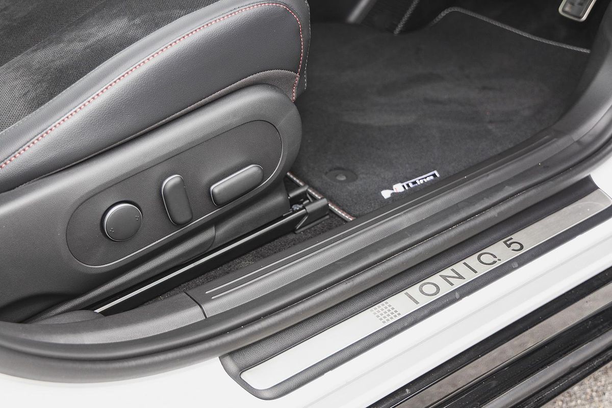 2025 Hyundai IONIQ 5 DYNAMIQ N Line NE.V5