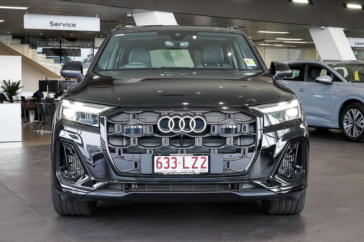 2024 Audi Q7 55 TFSI S line 4M