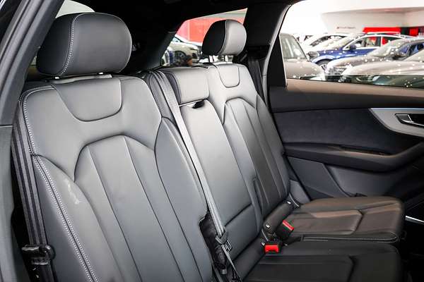 2024 Audi Q7 55 TFSI S line 4M