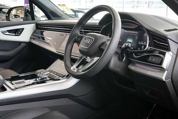 2024 Audi Q7 55 TFSI S line 4M