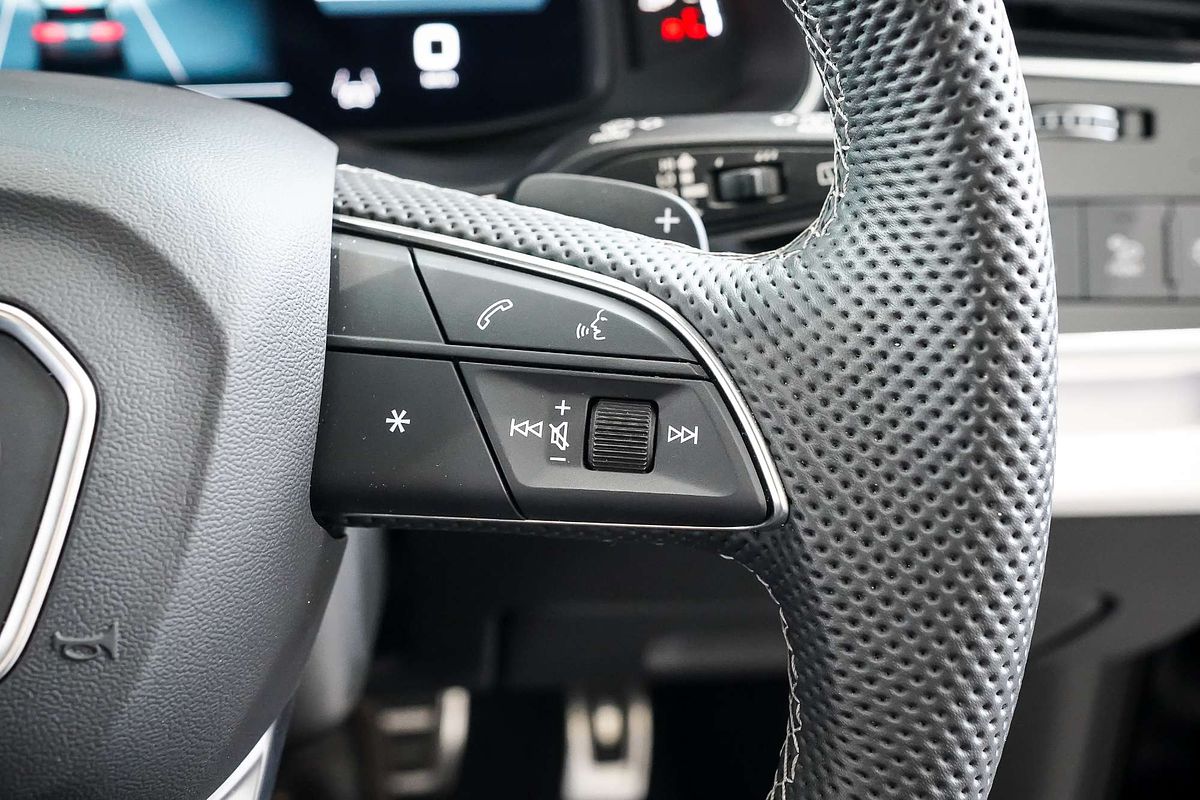 2024 Audi Q7 55 TFSI S line 4M