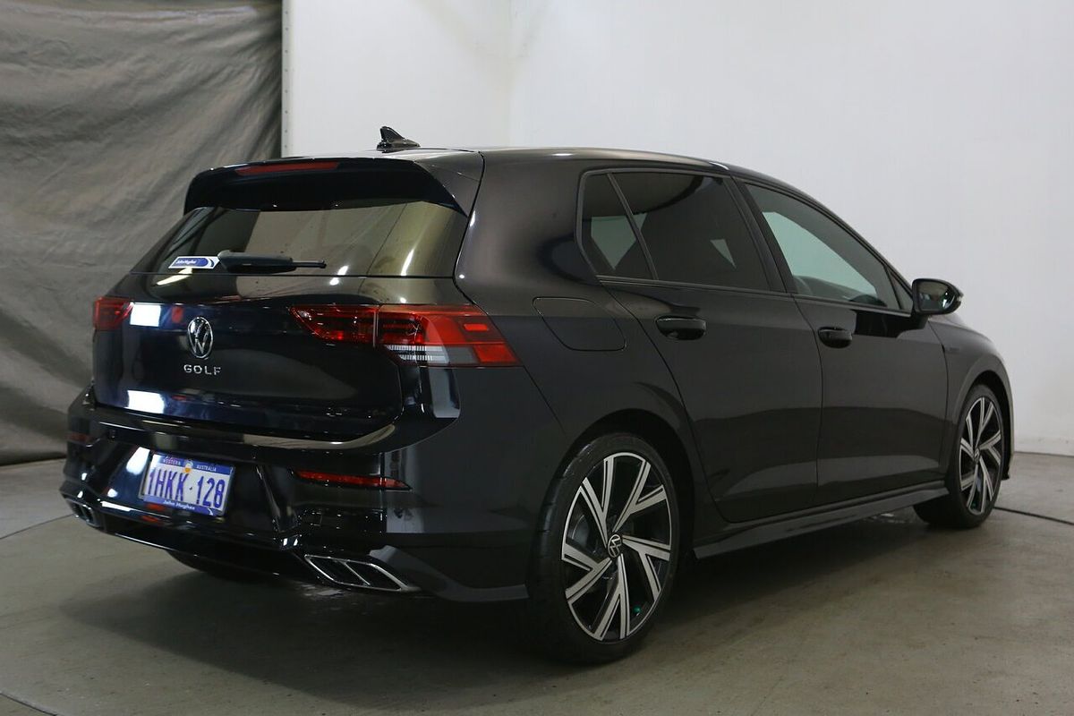2021 Volkswagen Golf 110TSI R-Line 8
