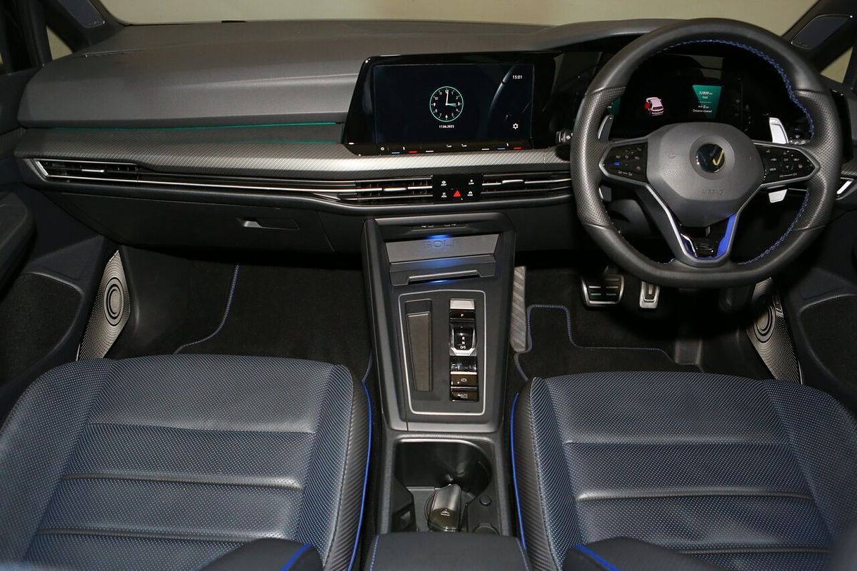2022 Volkswagen Golf R 8