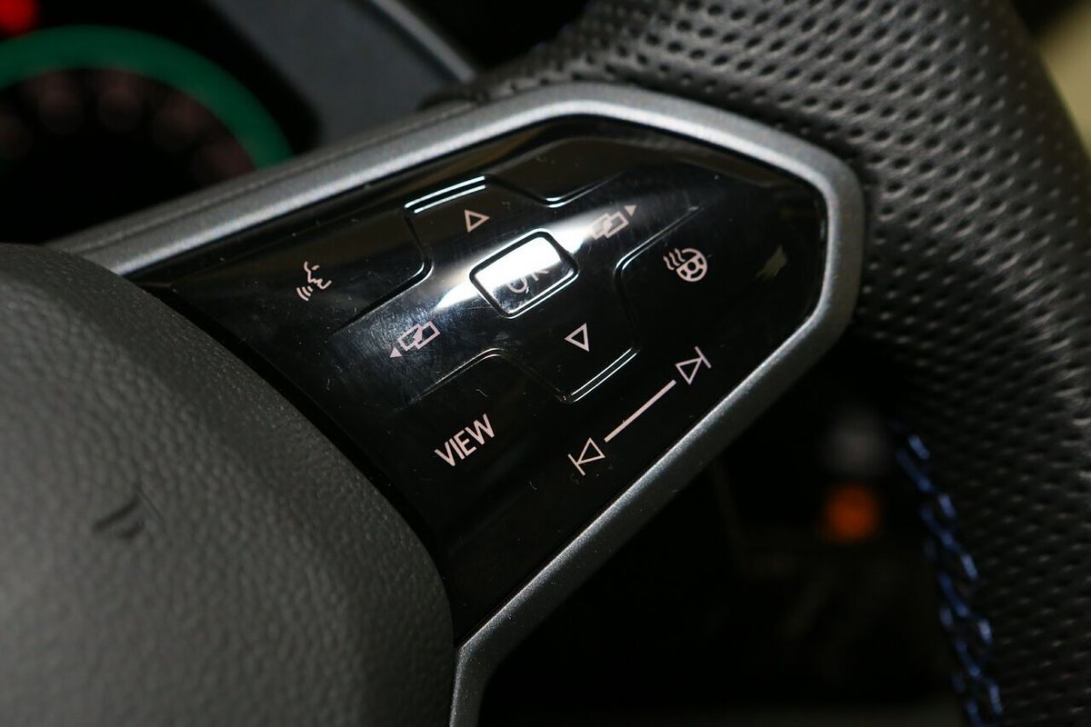 2022 Volkswagen Golf R 8