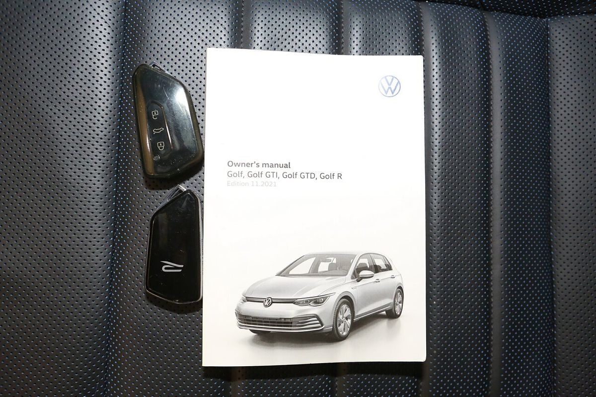 2022 Volkswagen Golf R 8