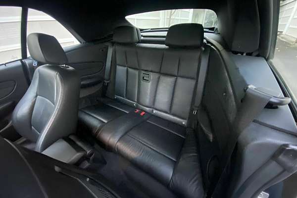 2011 BMW 1 Series 135i E88 LCI