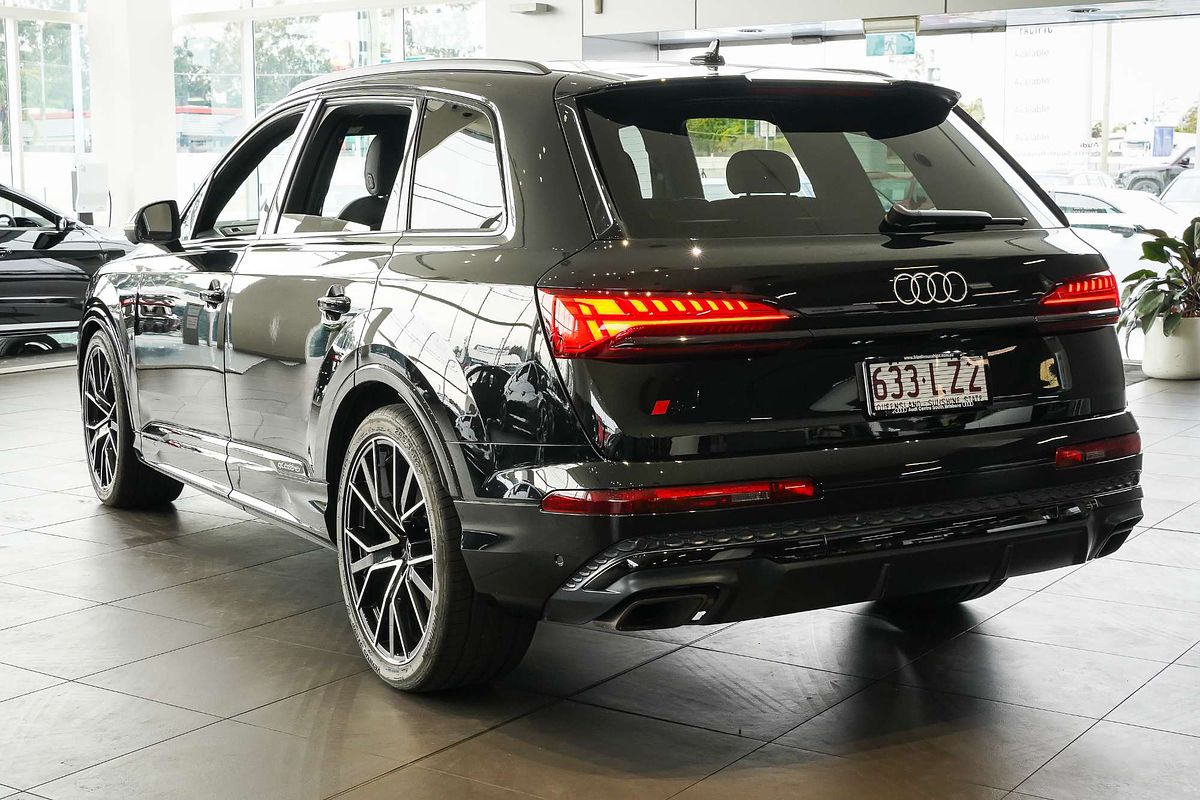 2024 Audi Q7 55 TFSI S line 4M
