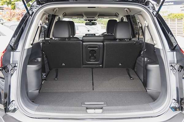 2024 Nissan X-TRAIL ST-L T33
