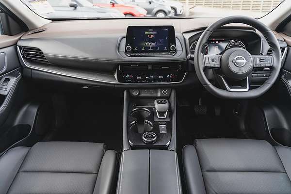 2024 Nissan X-TRAIL ST-L T33