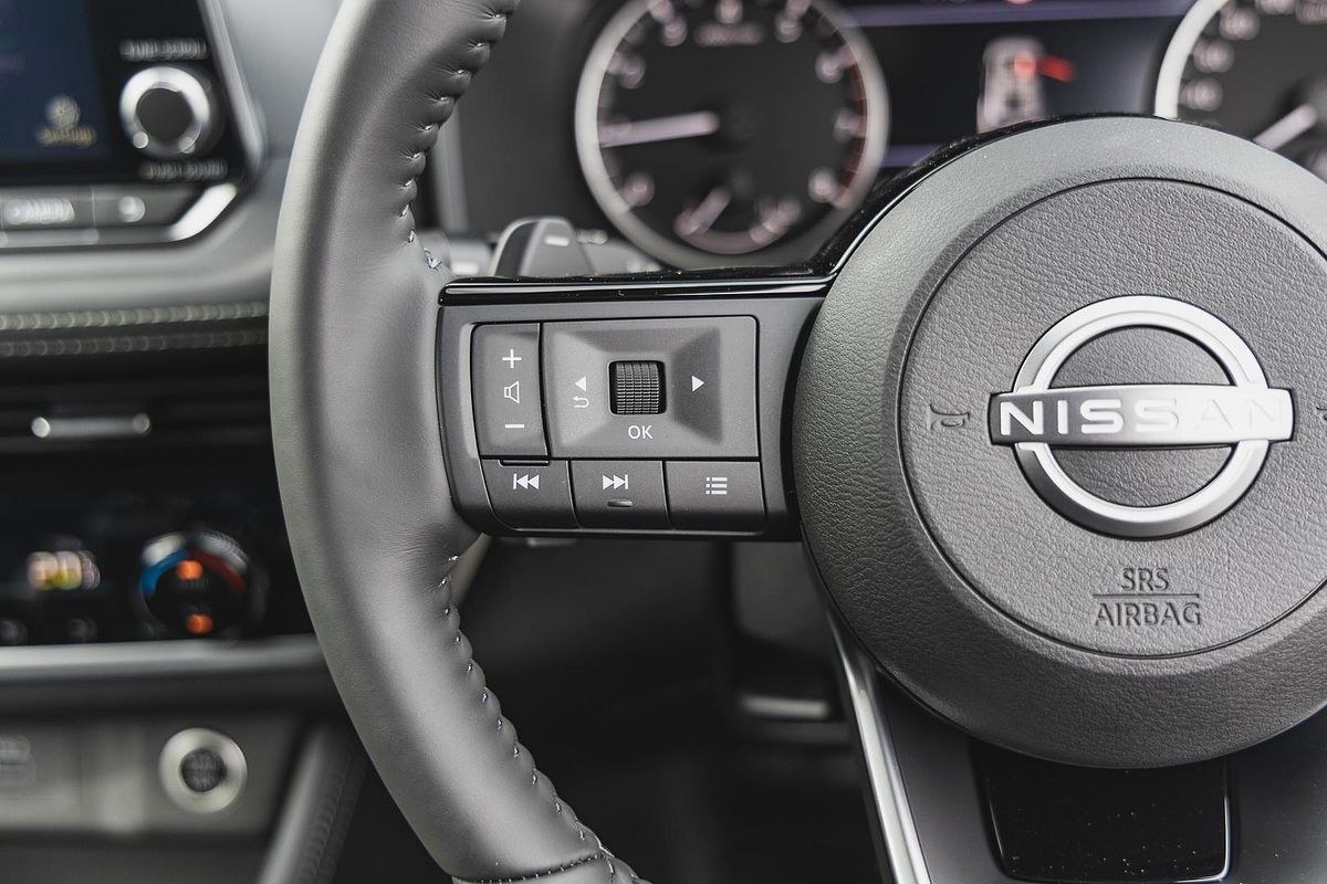 2024 Nissan X-TRAIL ST-L T33
