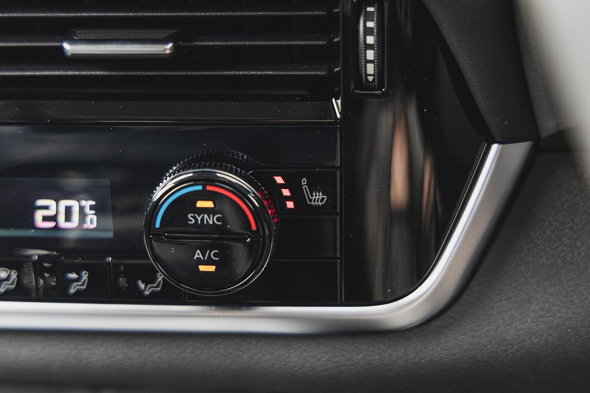 2024 Nissan X-TRAIL ST-L T33