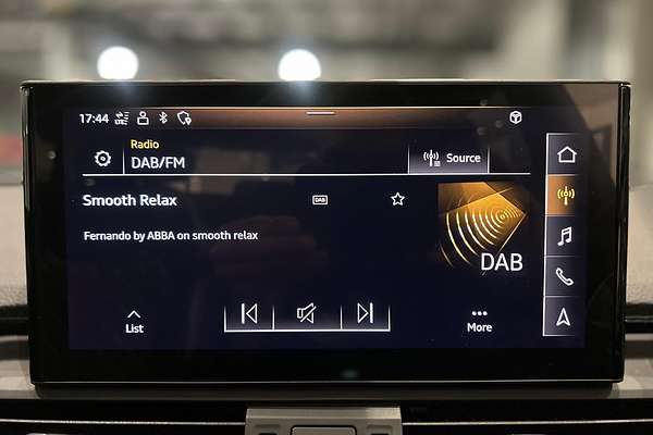 2022 Audi Q5 45 TFSI S line FY