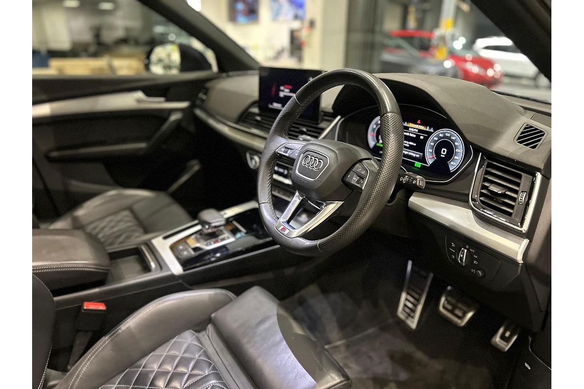 2022 Audi Q5 45 TFSI S line FY
