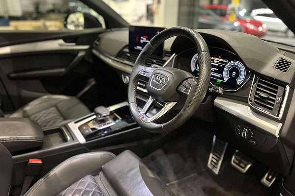 2022 Audi Q5 45 TFSI S line FY