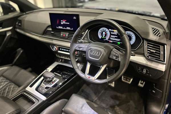 2022 Audi Q5 45 TFSI S line FY