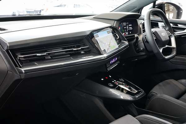 2024 Audi Q4 e-tron 55 F4