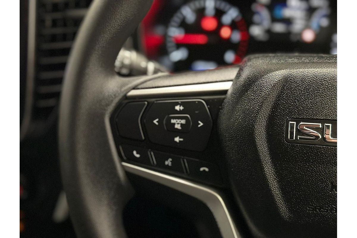 2024 Isuzu MU-X LS-M