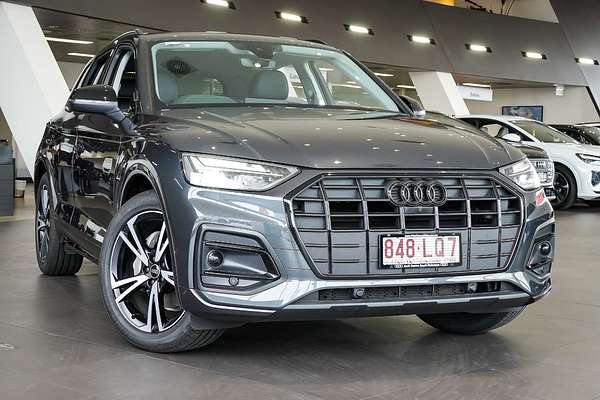 2024 Audi Q5 35 TDI Dynamic Black FY